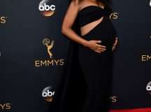 pregnant-scandal-star-kerry-washington