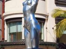 rodeo-drive-walk-of-style-torso-by-robert-graham