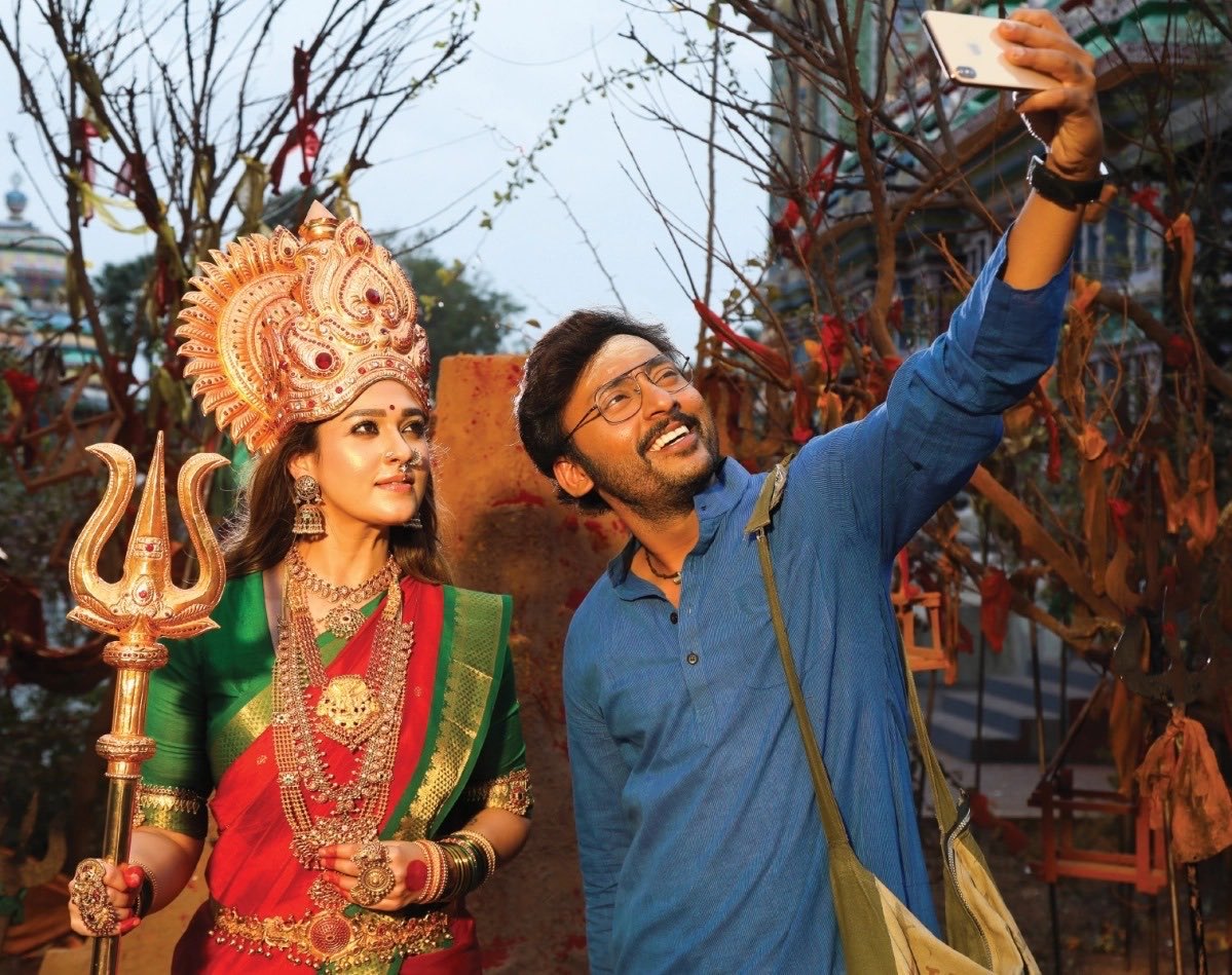 In Pics: Nayanthara In And As Mookuthi Amman | RITZ