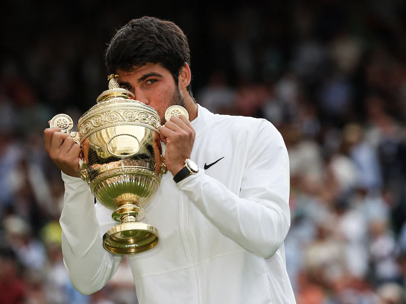 Carlos Alcaraz is the new Wimbledon champion | RITZ