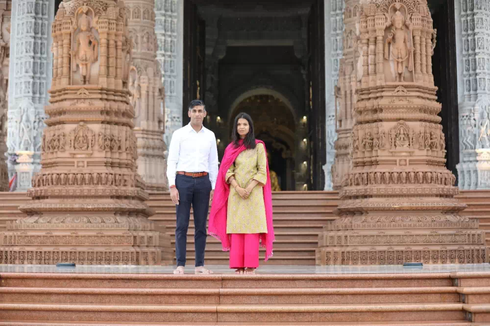 Rishi Sunak And His Wife Visit Akshardham Temple Ritz 